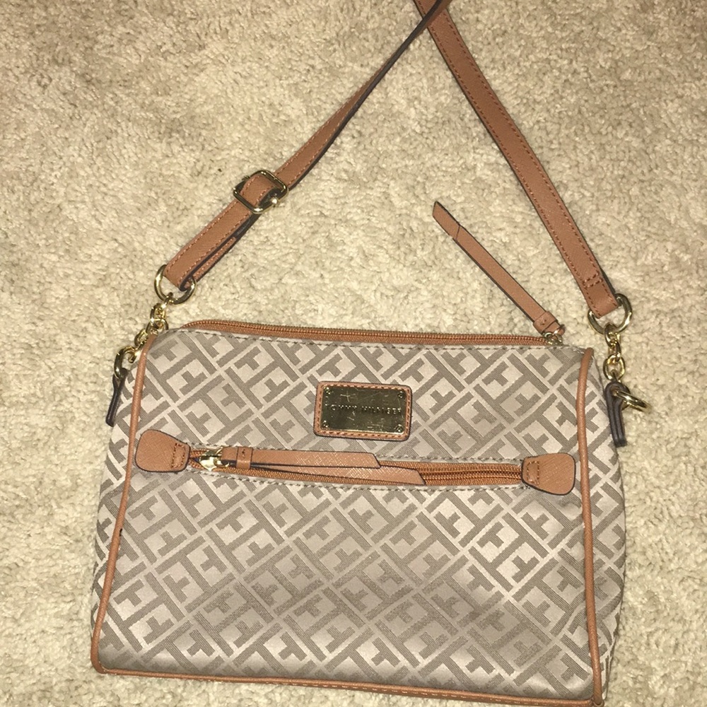 tommy hilfiger purse